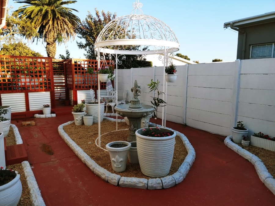 4 Bedroom Property for Sale in Morningside Eastern Cape